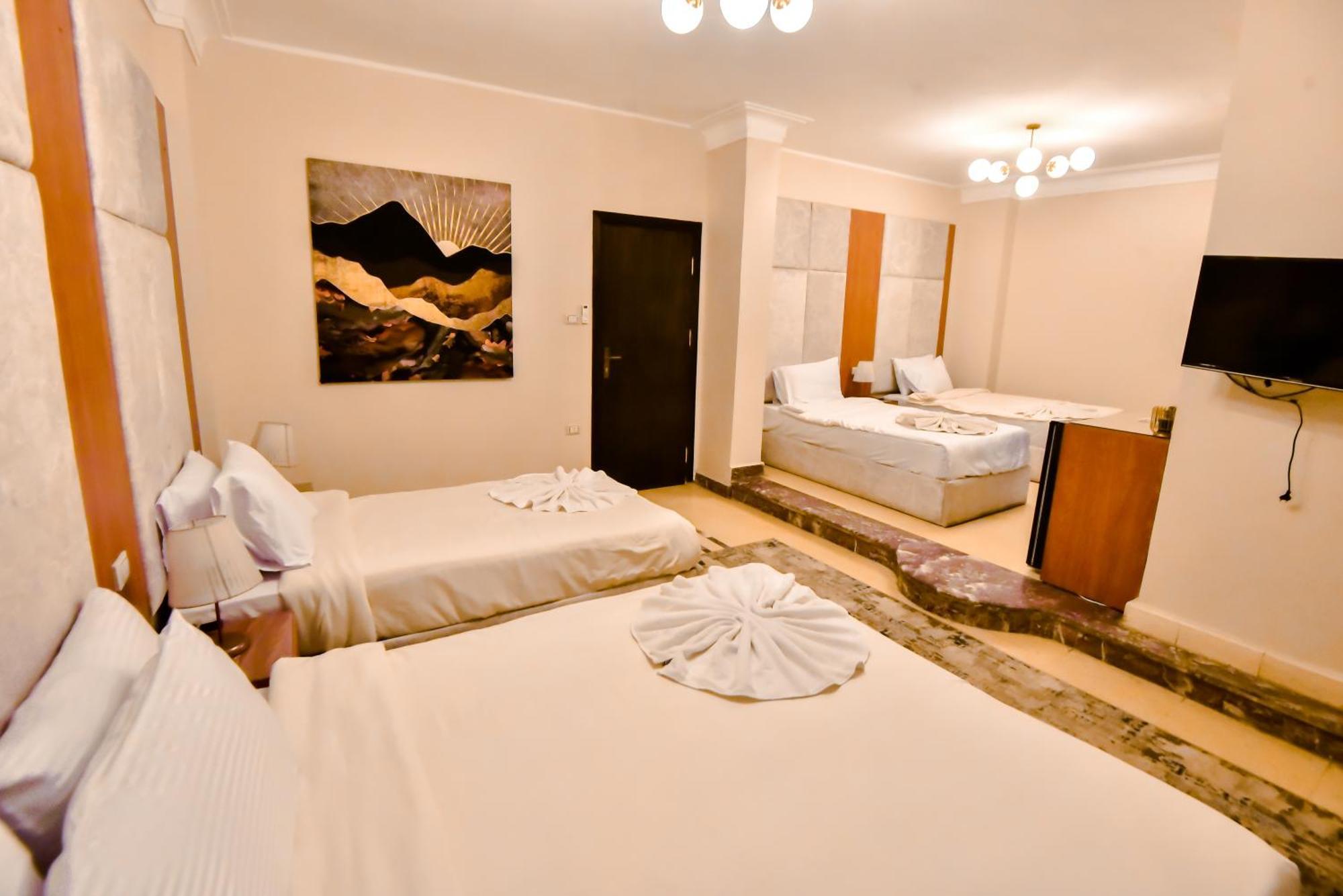Solima Pyramids Inn Kafrat al Jabal Exterior photo